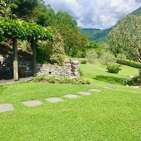 Lovely Cascina. Stunning Views & Sun Deck Дом отдыха *