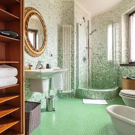 Dom wakacyjny Lovely Cascina. Stunning Views & Sun Deck