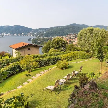 Дом отдыха Lovely Cascina. Stunning Views & Sun Deck *