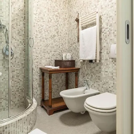 Lovely Cascina. Stunning Views & Sun Deck Vakantiehuis