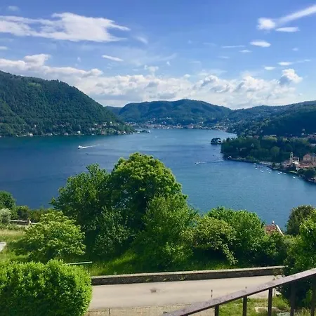 Holiday home Lovely Cascina. Stunning Views & Sun Deck