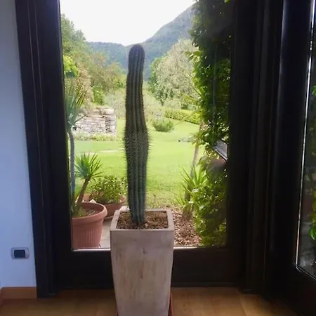 Lovely Cascina. Stunning Views & Sun Deck *