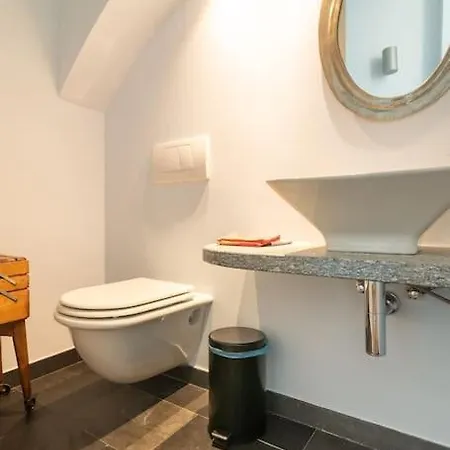 Lovely Cascina. Stunning Views & Sun Deck Vakantiehuis Cernobbio