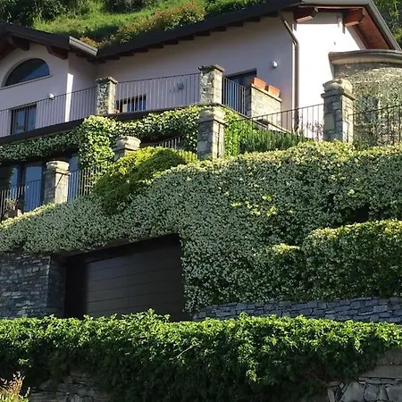 Lovely Cascina. Stunning Views & Sun Deck Vakantiehuis