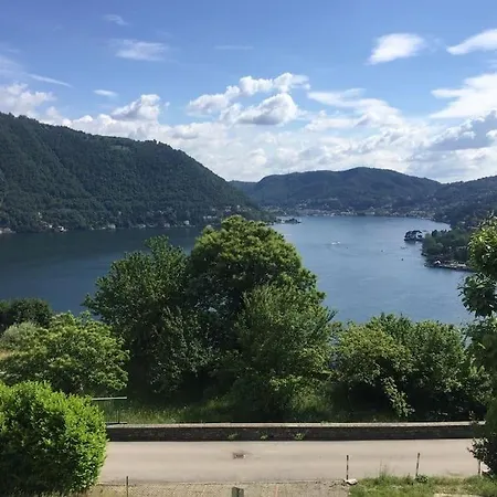 Lovely Cascina. Stunning Views & Sun Deck Holiday home *