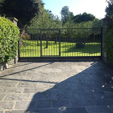 別荘 Lovely Cascina. Stunning Views & Sun Deck *