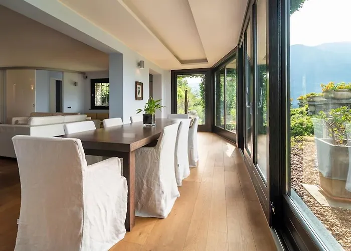 Lovely Cascina. Stunning Views & Sun Deck *