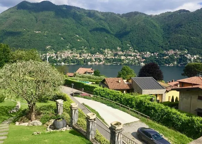 度假居 Lovely Cascina. Stunning Views & Sun Deck