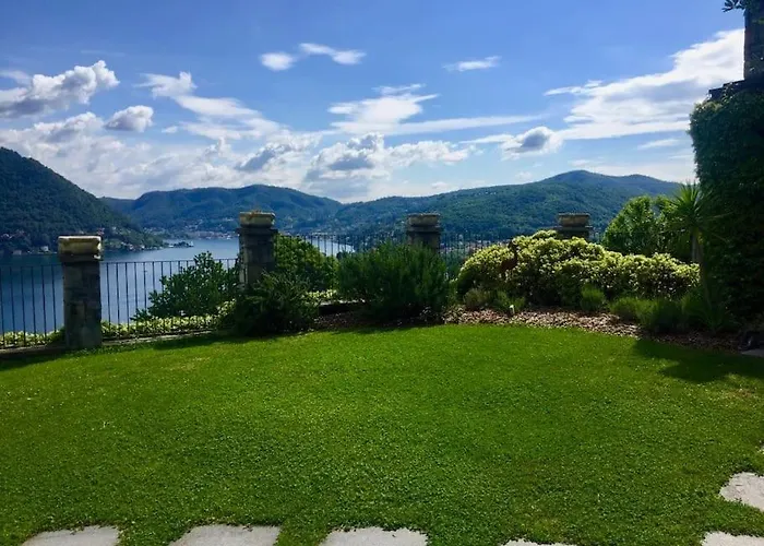 Lovely Cascina. Stunning Views & Sun Deck 度假居